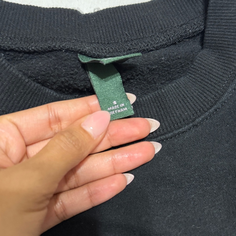 Sweatshirt Bundle - USED - Picture 7 of 9